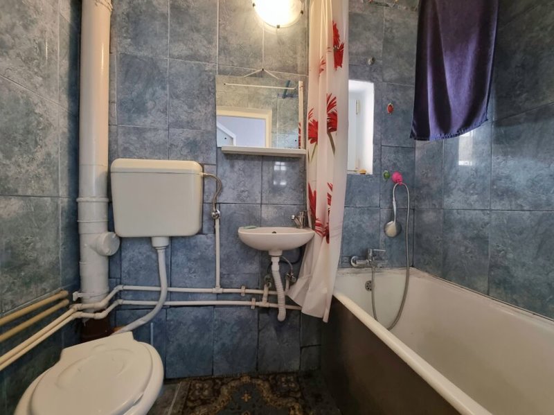 Militari, Moinesti,